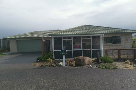 Photo of property in 4/8 Village Place, Tuakau, 2121