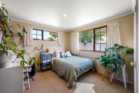 Photo of property in 30 Rata Street, Wanaka, 9305