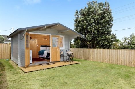 Photo of property in 335 Oceanbeach Road, Mount Maunganui, 3116