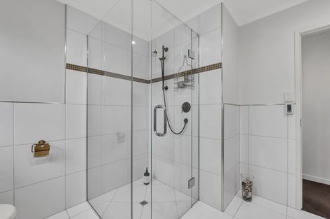 Photo of property in 37 Arthur Street, Hawera, 4674