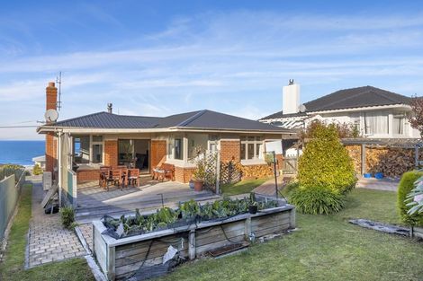 Photo of property in 154 Easther Crescent, Kew, Dunedin, 9012