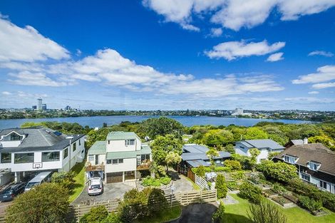 Photo of property in 4/90 Kitchener Road, Milford, Auckland, 0620