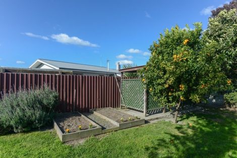 Photo of property in 16 Lerwick Street, Tamatea, Napier, 4112