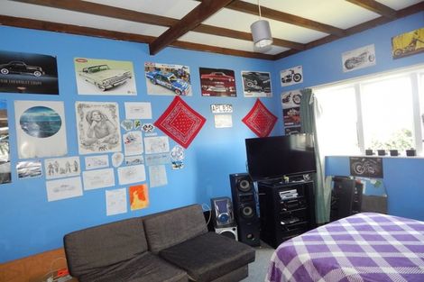 Photo of property in 89 Derby Street, Westport, 7825