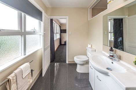 Photo of property in 11 Hillside Terrace, Saint Johns Hill, Whanganui, 4500