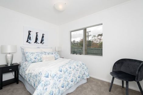 Photo of property in 76 Birdwood Road, Swanson, Auckland, 0612