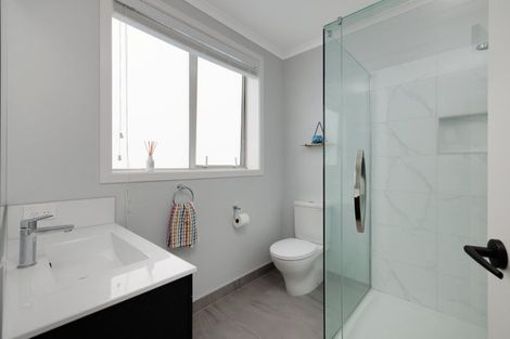 Photo of property in 20 Penetaka Heights, Pyes Pa, Tauranga, 3112