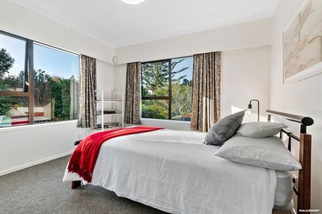 Photo of property in 11 Wilbur Place, Pakuranga Heights, Auckland, 2010