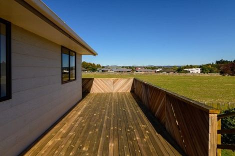 Photo of property in 16 Bronte Place, Owhata, Rotorua, 3010