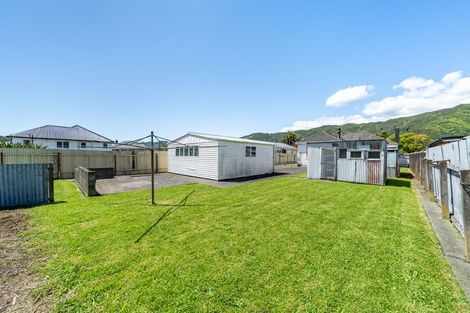 Photo of property in 73 Wellington Road, Wainuiomata, Lower Hutt, 5014