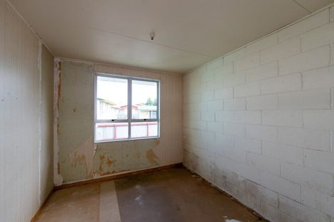 Photo of property in 19 Caernarvon Drive, Flaxmere, Hastings, 4120