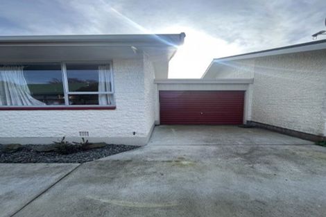 Photo of property in 52 Royal Park Drive, Parklands, Christchurch, 8083