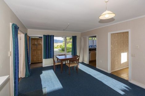 Photo of property in 73 Golf Road, Paraparaumu Beach, Paraparaumu, 5032