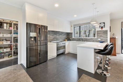 Photo of property in 132a Valley Road, Pukekohe, 2120