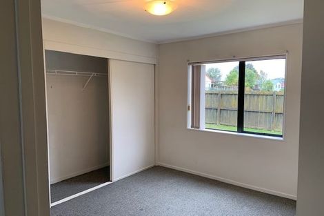 Photo of property in 26 Blueridge Close, Sunnyvale, Auckland, 0612