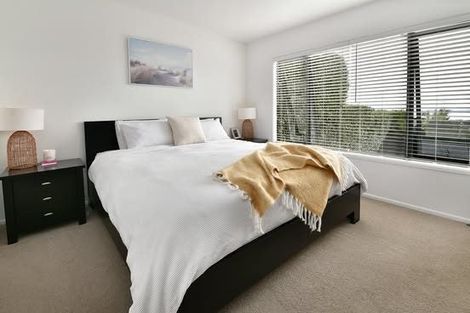 Photo of property in 2/1376 Whangaparaoa Road, Army Bay, Whangaparaoa, 0930