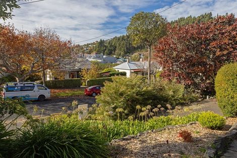 Photo of property in 11 Glenross Street, Glenross, Dunedin, 9011
