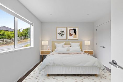 Photo of property in 60 Roberts Road, Matakatia, Whangaparaoa, 0930