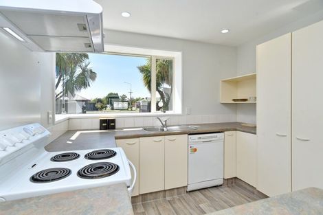 Photo of property in 641 Main North Road, Belfast, Christchurch, 8051