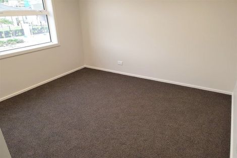 Photo of property in 16 Bluff Road, Kenepuru, Porirua, 5022