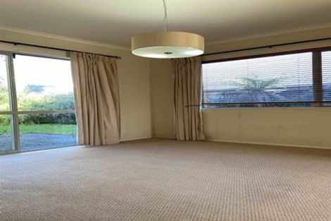 Photo of property in 15 Maybole Drive, Flat Bush, Auckland, 2016