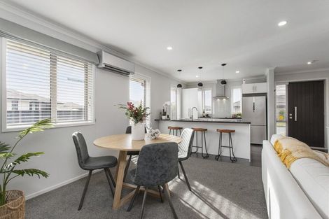 Photo of property in 33 Bradwell Crescent, Halswell, Christchurch, 8025