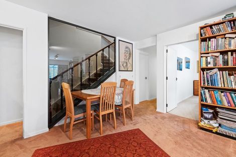 Photo of property in 34 Milton Terrace, Picton, 7220