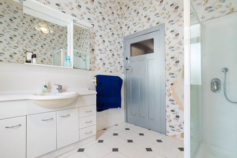 Photo of property in 7 Esmonde Road, Takapuna, Auckland, 0622