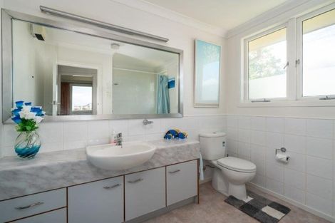 Photo of property in 95 Rainbow Drive, Rainbow Point, Taupo, 3330