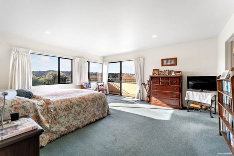 Photo of property in 16 Sunny Crescent, Huapai, Kumeu, 0810