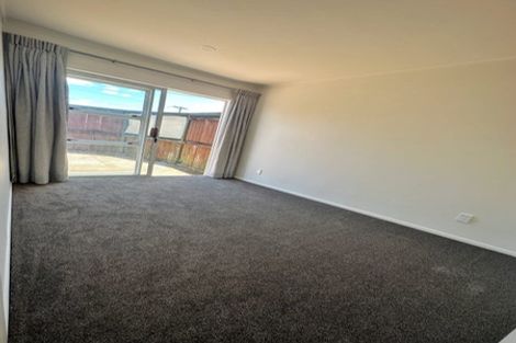 Photo of property in 1/82 Manuka Road, Glenfield, Auckland, 0629