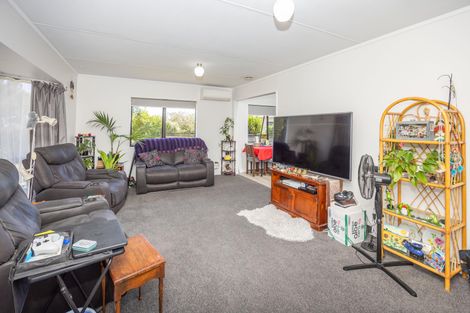 Photo of property in 7 Bartholomew Drive, Nawton, Hamilton, 3200