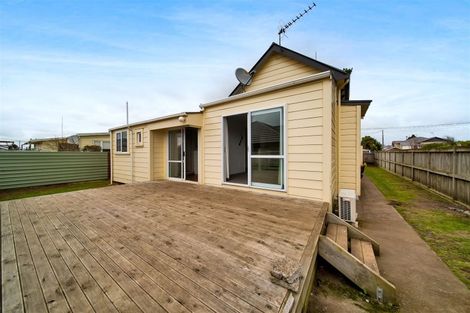 Photo of property in 10 Campbell Street, Hawera, 4610
