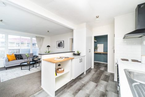 Photo of property in 17 Wilson Crescent, Highbury, Palmerston North, 4412