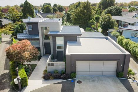 Photo of property in 25 Trent Avenue, Hokowhitu, Palmerston North, 4410