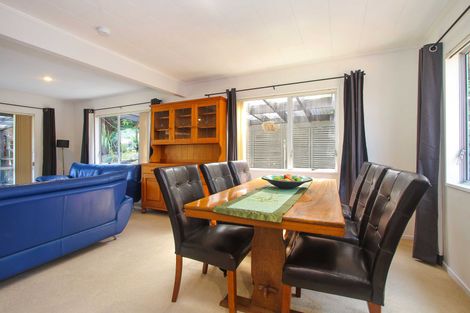 Photo of property in 1/18 Teviot Place, Totara Vale, Auckland, 0629