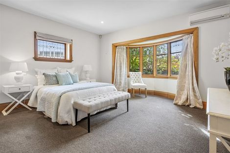 Photo of property in 1 Bradnor Road, Fendalton, Christchurch, 8052