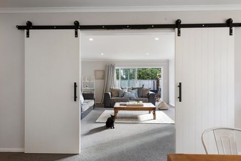 Photo of property in 81 Awatira Drive, Papamoa Beach, Papamoa, 3118