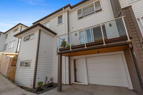 Photo of property in 16b Gilfillan Street, Blockhouse Bay, Auckland, 0600