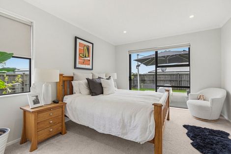 Photo of property in 30 Tyler Davies Drive, Red Beach, 0932