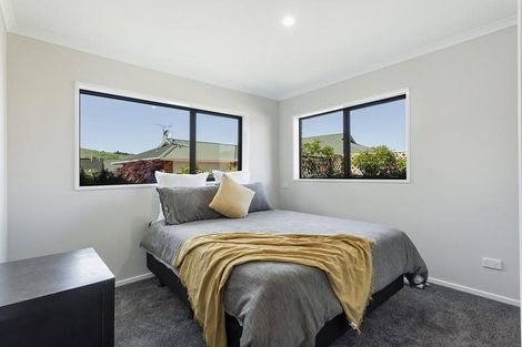 Photo of property in 154 Hagart-alexander Drive, Mosgiel, 9024