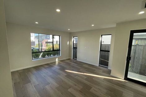 Photo of property in 6 Babos Avenue, Kumeu, 0810