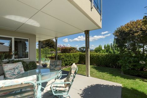 Photo of property in 5 Edgecumbe Road, Tauranga, 3110