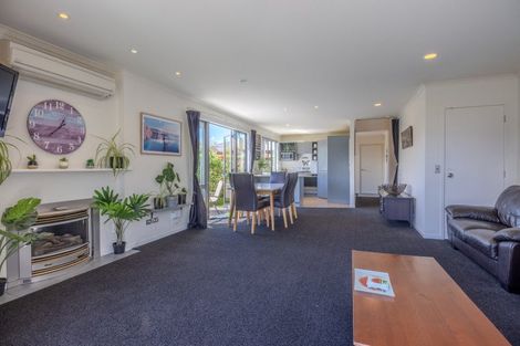 Photo of property in 9 Meadowbrook Place, Wanaka, 9305