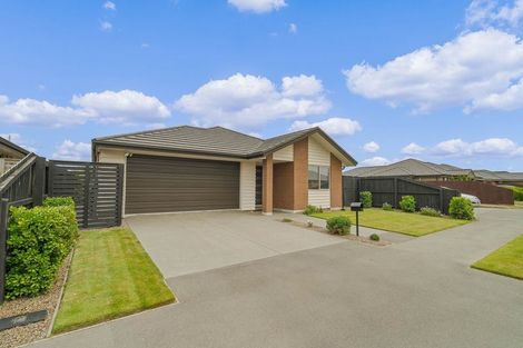 Photo of property in 15 Koareare Avenue, Halswell, Christchurch, 8025
