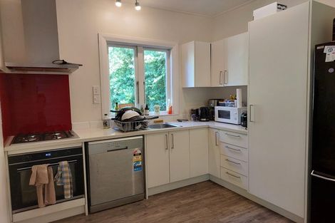 Photo of property in 106 Mortimer Terrace, Brooklyn, Wellington, 6021