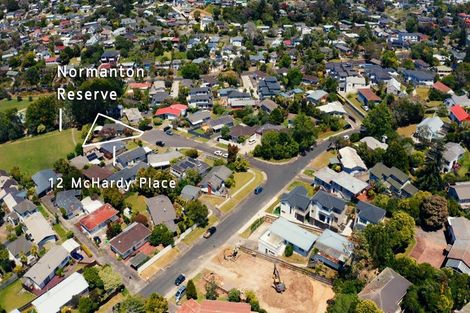 Photo of property in 12 Mchardy Place, Glenfield, Auckland, 0627