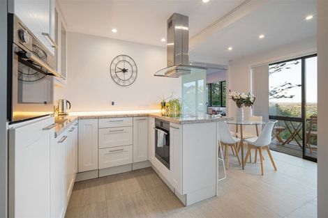 Photo of property in 21 Whareora Terrace, Cashmere, Christchurch, 8022