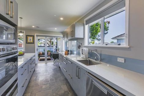 Photo of property in 61 Williams Street, Marewa, Napier, 4110