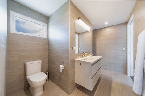 Photo of property in 14 Mariners Haven, One Tree Point, 0118